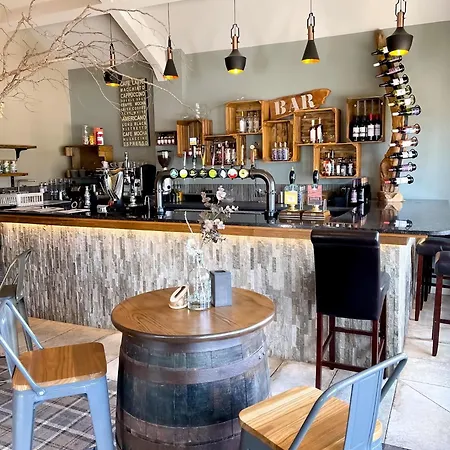 The Tavern At Hale מילנת'ורפ