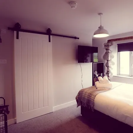 Hotel The Tavern At Hale 4*